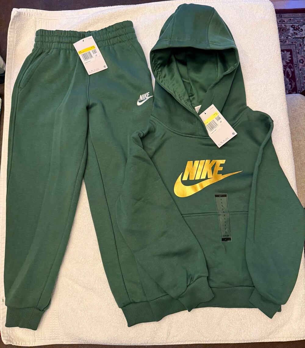 NWT Kids Nike Sweat Suit